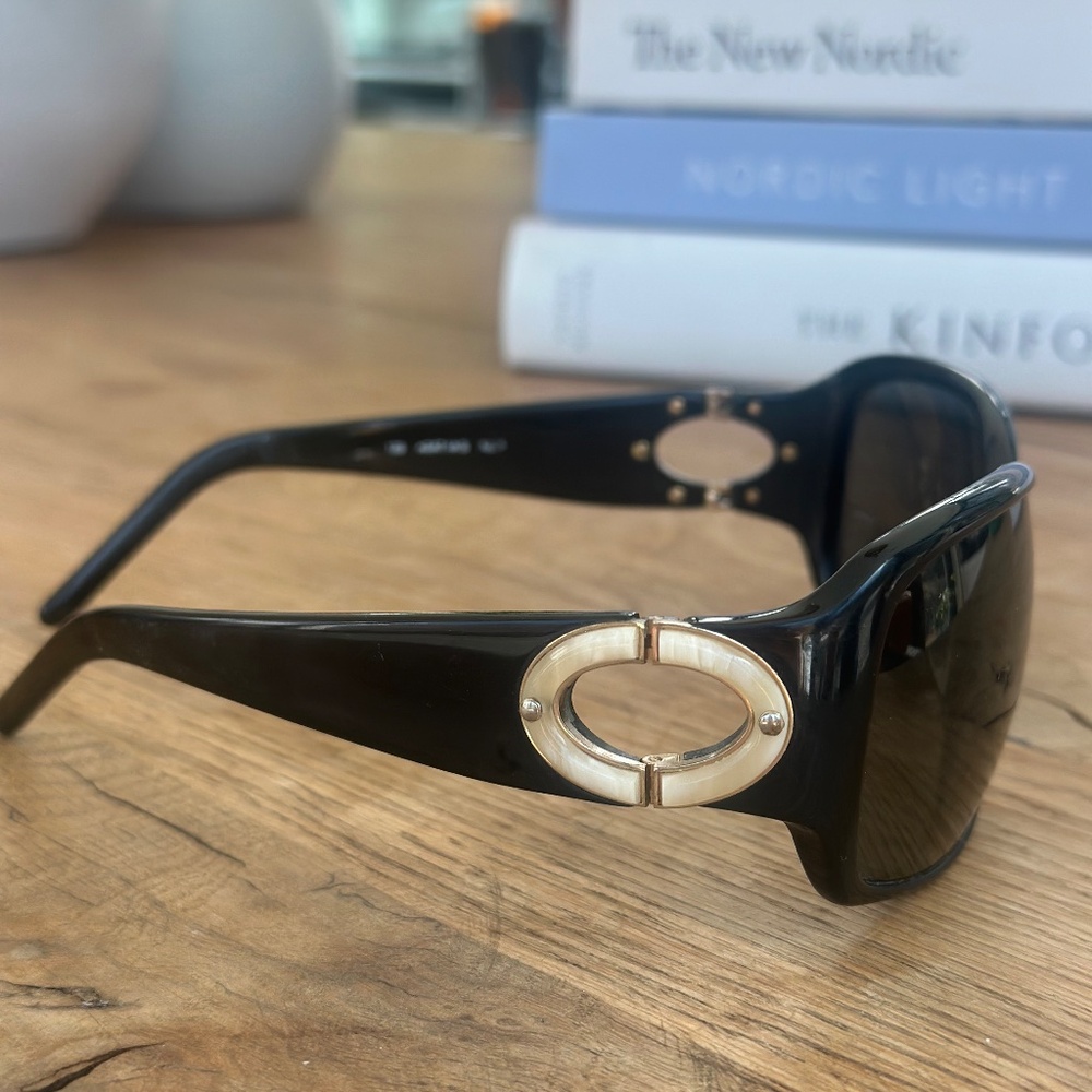 Kate Spade Pearl Rectangular Wrap Sunglasses, Bla… - image 3